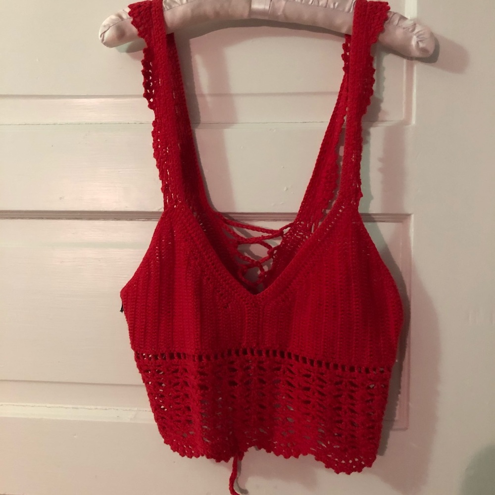NWOT red crop top